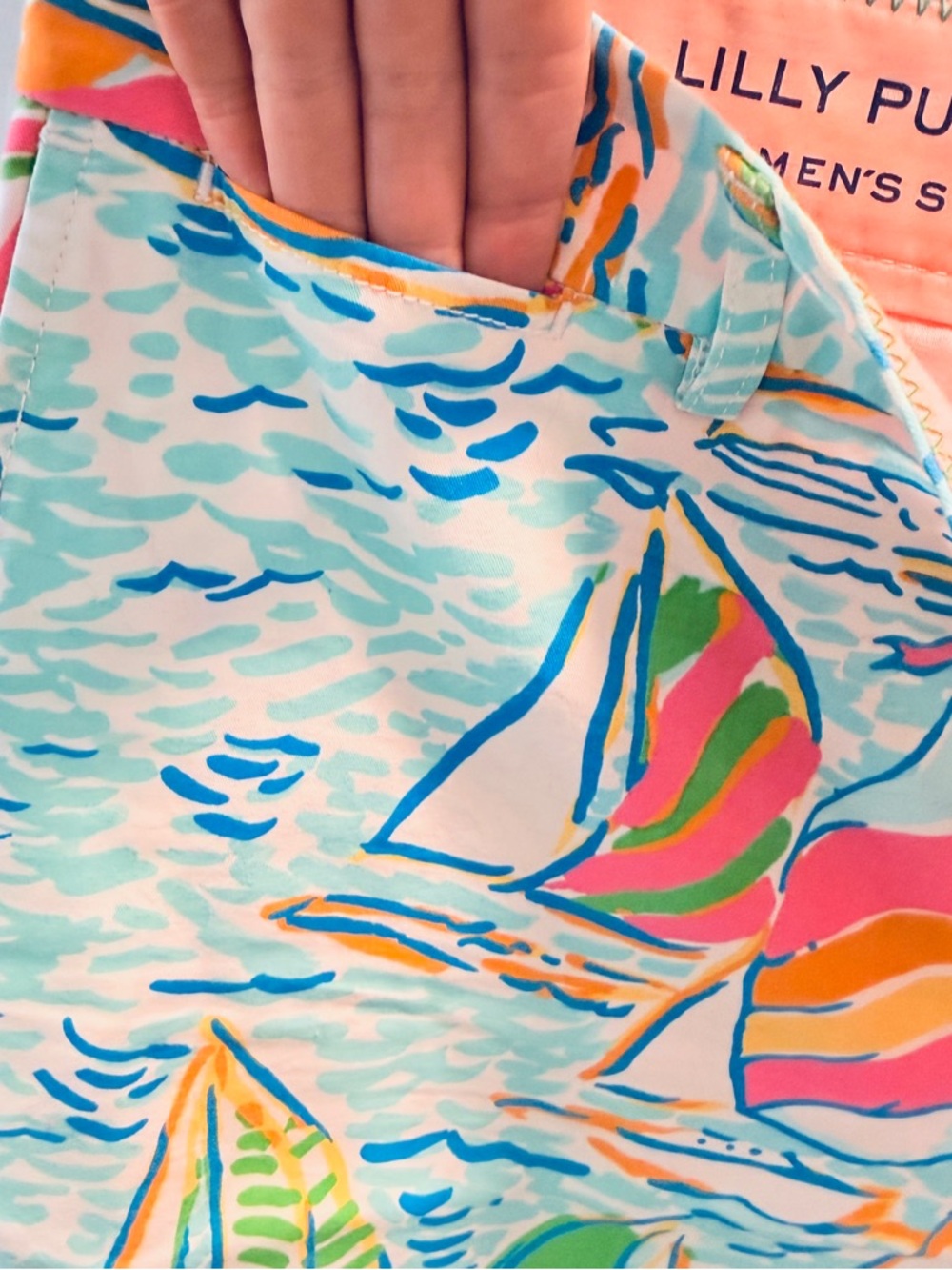 Lilly Pulitzer NWOT Mens UGotta Regatta Fitz Short - Multi Color Boat Print - Picture 6 of 6